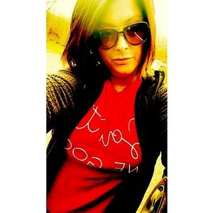 Meet your Posher, Valerie